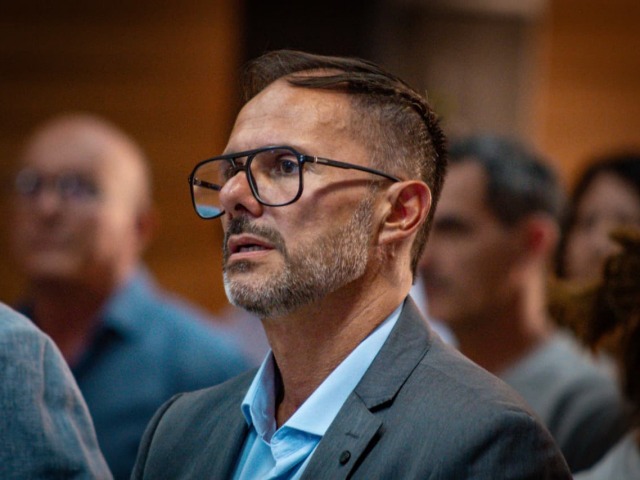 Di Uono cruz� a Luis Caputo por los �ndices econ�micos